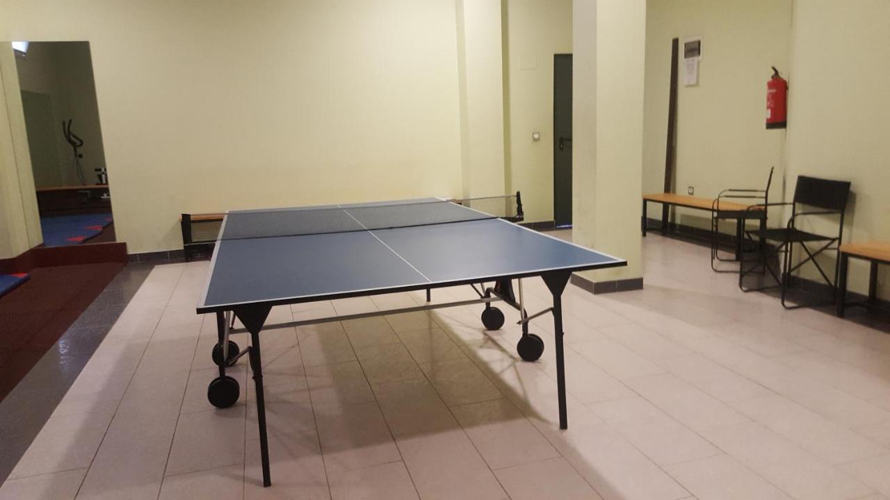 Apartmán Piso Zona Hospital 6 Personas Oviedo Exteriér fotografie