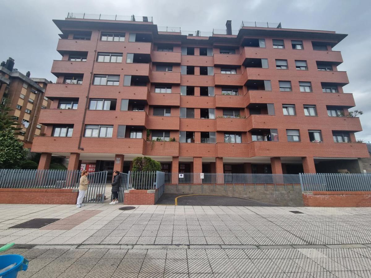 Apartmán Piso Zona Hospital 6 Personas Oviedo Exteriér fotografie