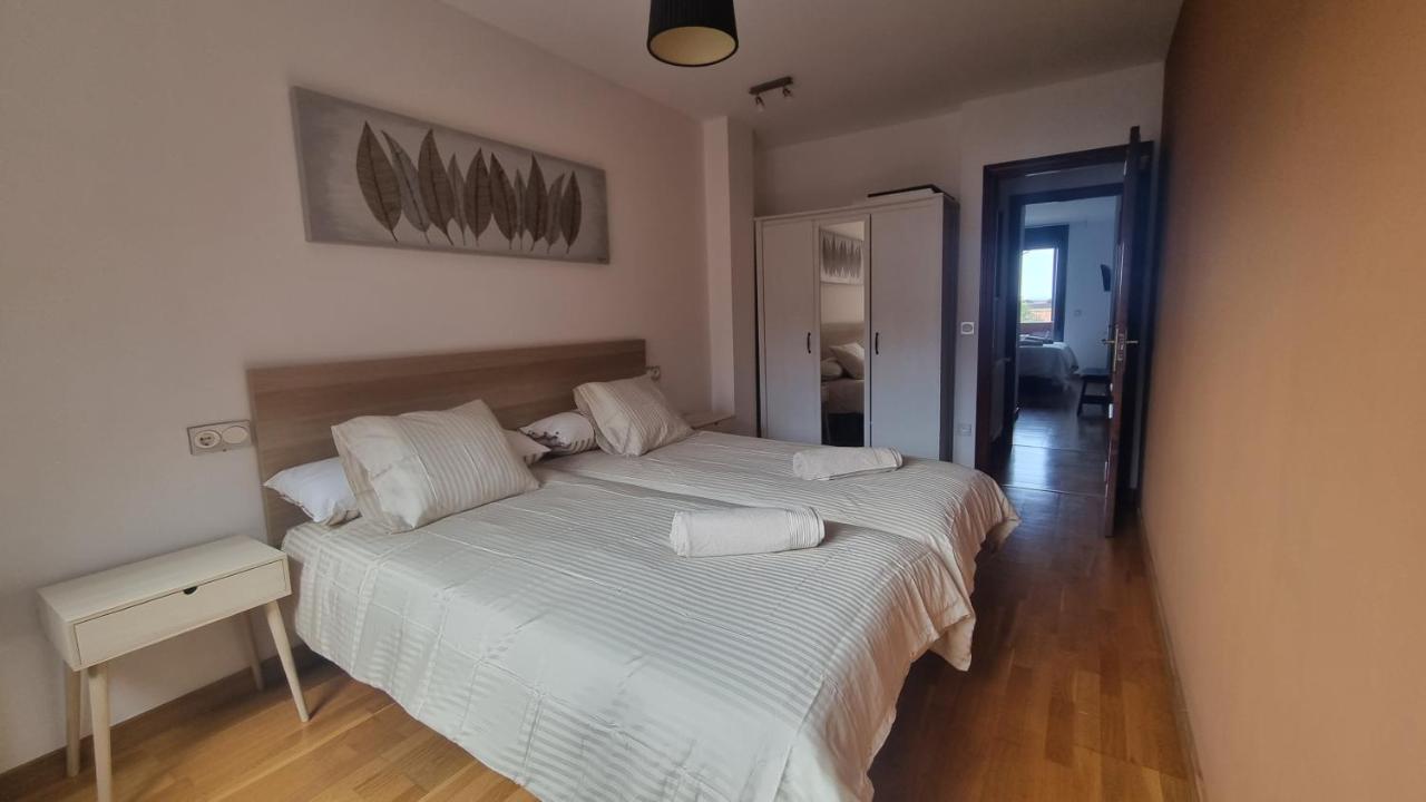 Apartmán Piso Zona Hospital 6 Personas Oviedo Exteriér fotografie