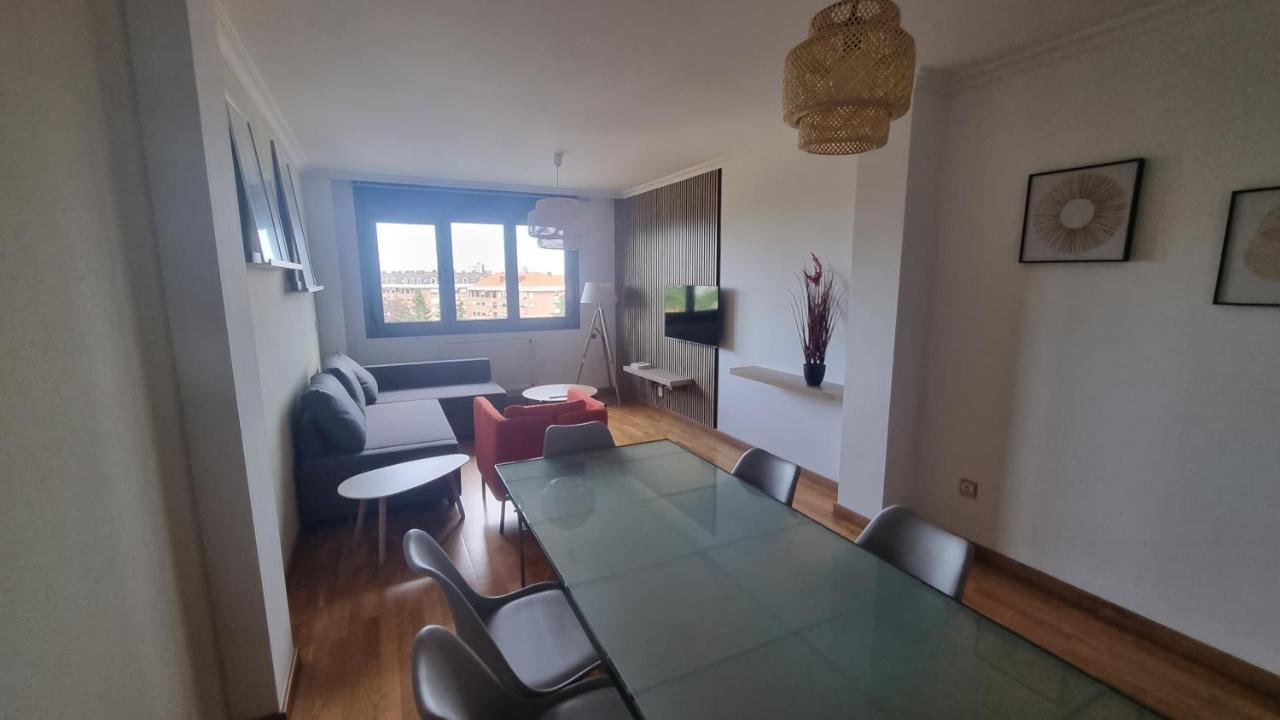 Apartmán Piso Zona Hospital 6 Personas Oviedo Exteriér fotografie