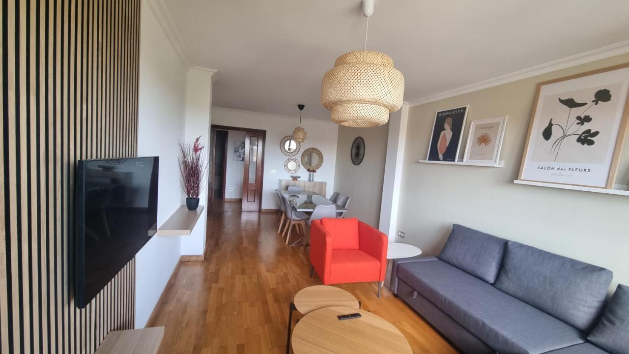Apartmán Piso Zona Hospital 6 Personas Oviedo Exteriér fotografie